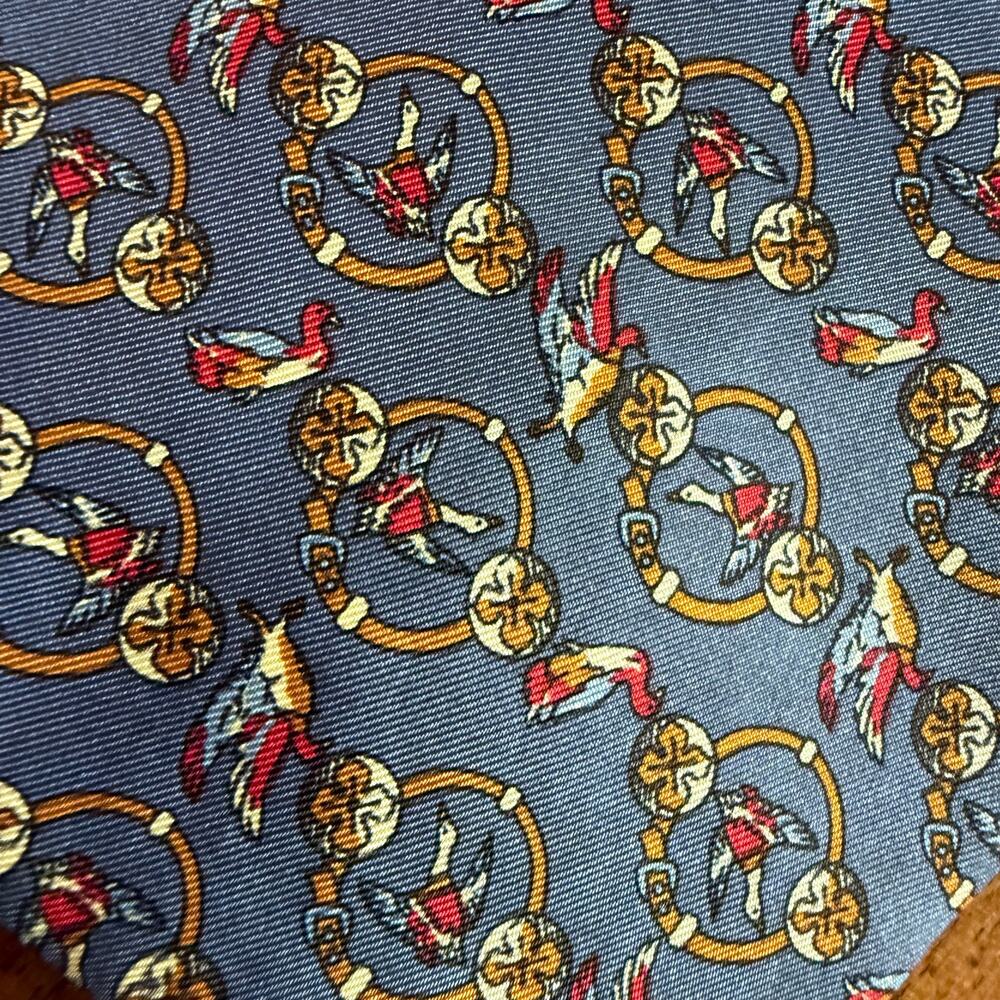 Carolina Herrera Vintage Blue Tie 100% Silk Hand Made in Italy 3 1/2 inches Wide - Picture 7 of 7